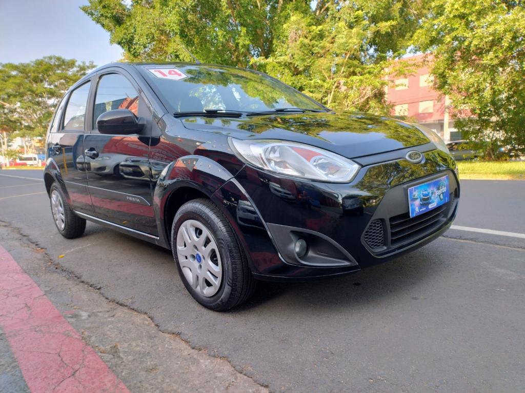 FORD Fiesta Hatch - Foto