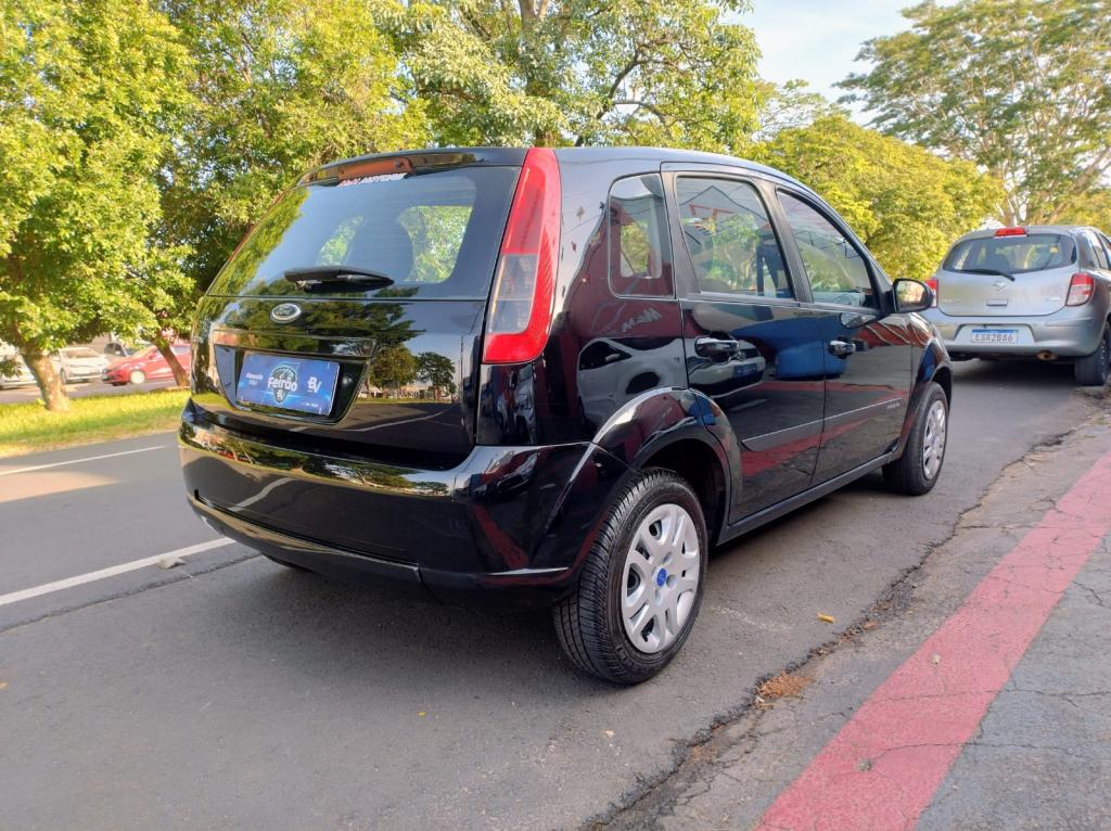 FORD Fiesta Hatch - Foto