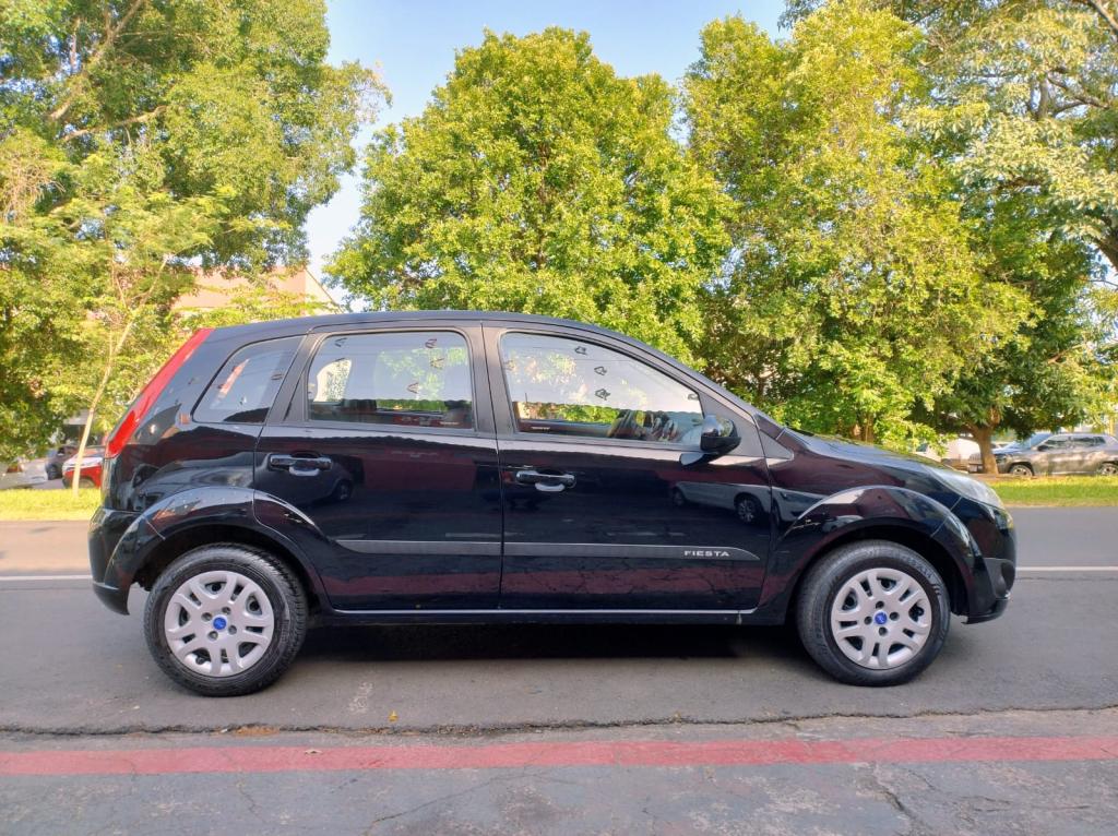 FORD Fiesta Hatch - Foto