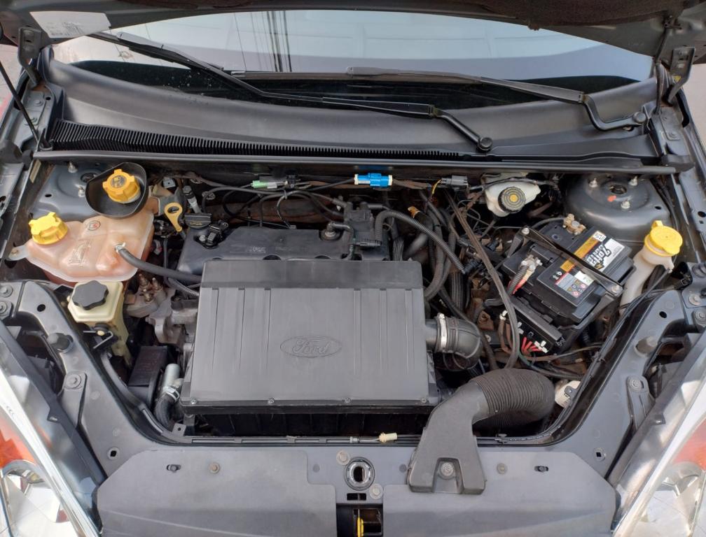 FORD Fiesta Hatch - Foto