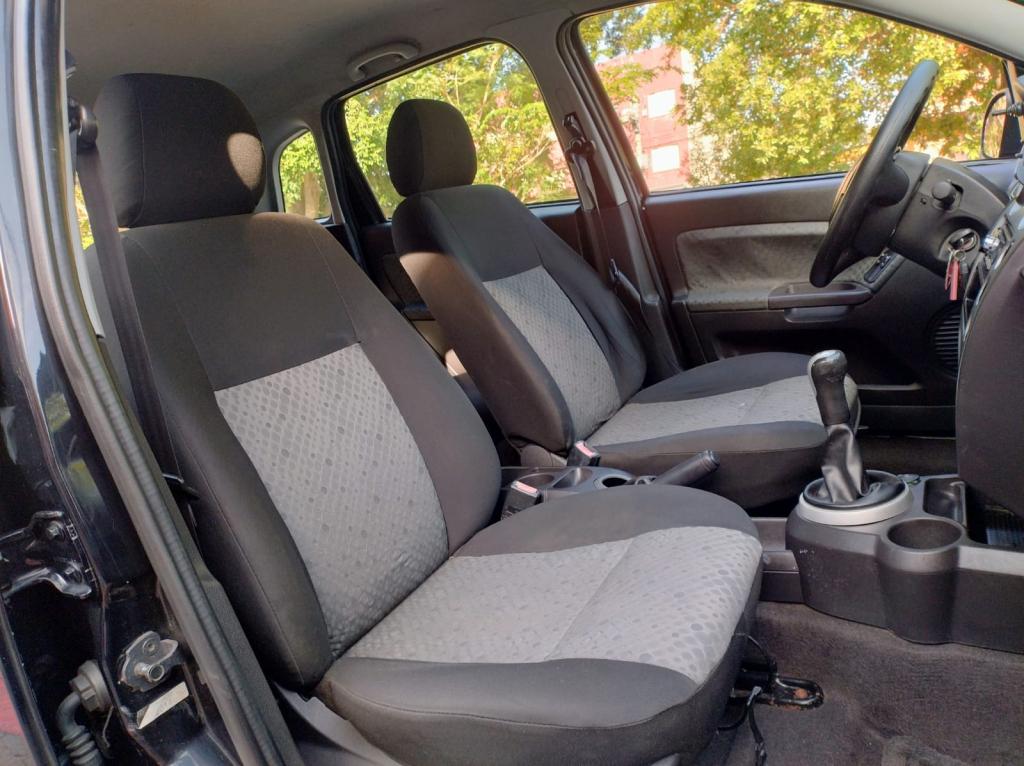 FORD Fiesta Hatch - Foto