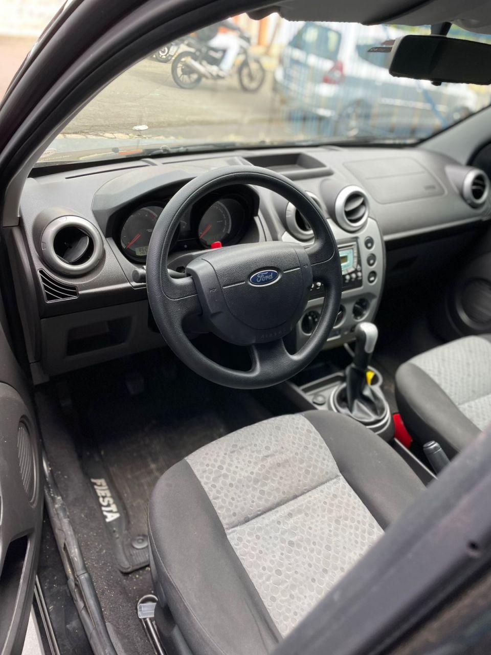 FORD Fiesta Hatch - Foto