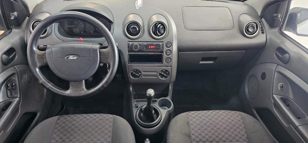 FORD Fiesta Hatch - Foto