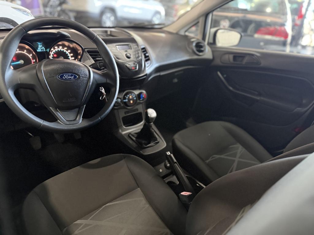 FORD Fiesta Hatch - Foto