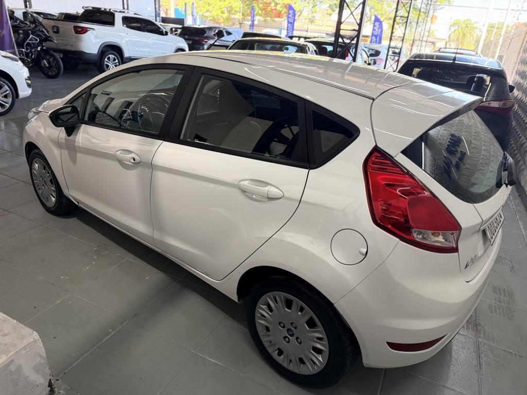 FORD Fiesta Hatch - Foto
