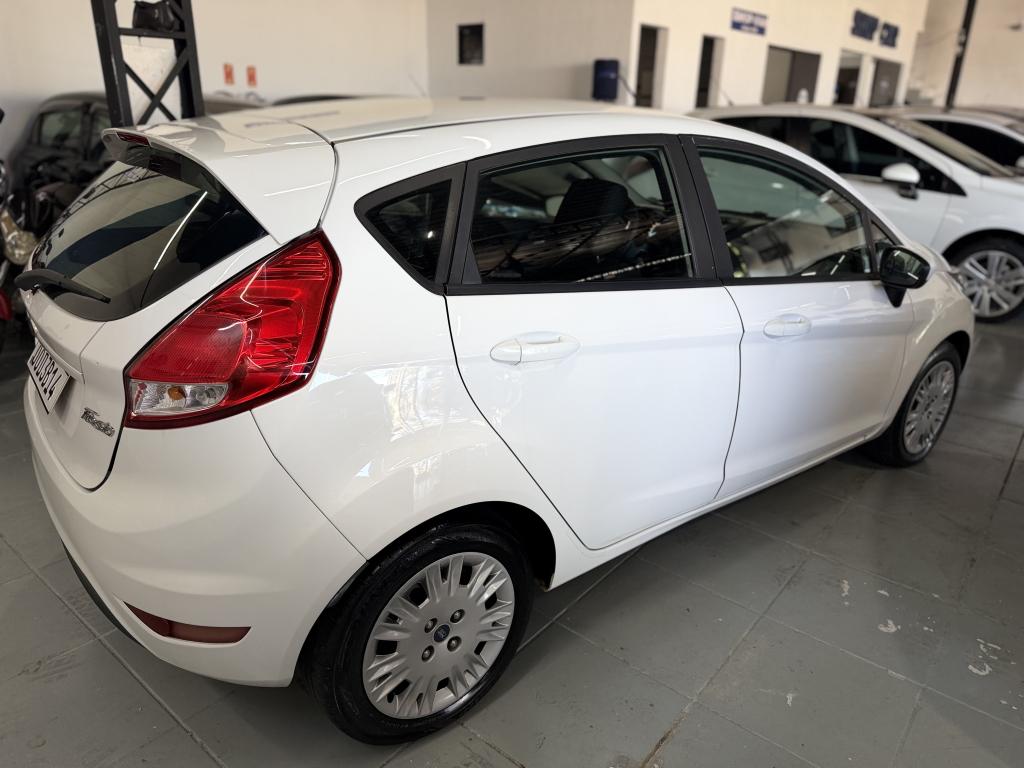 FORD Fiesta Hatch - Foto