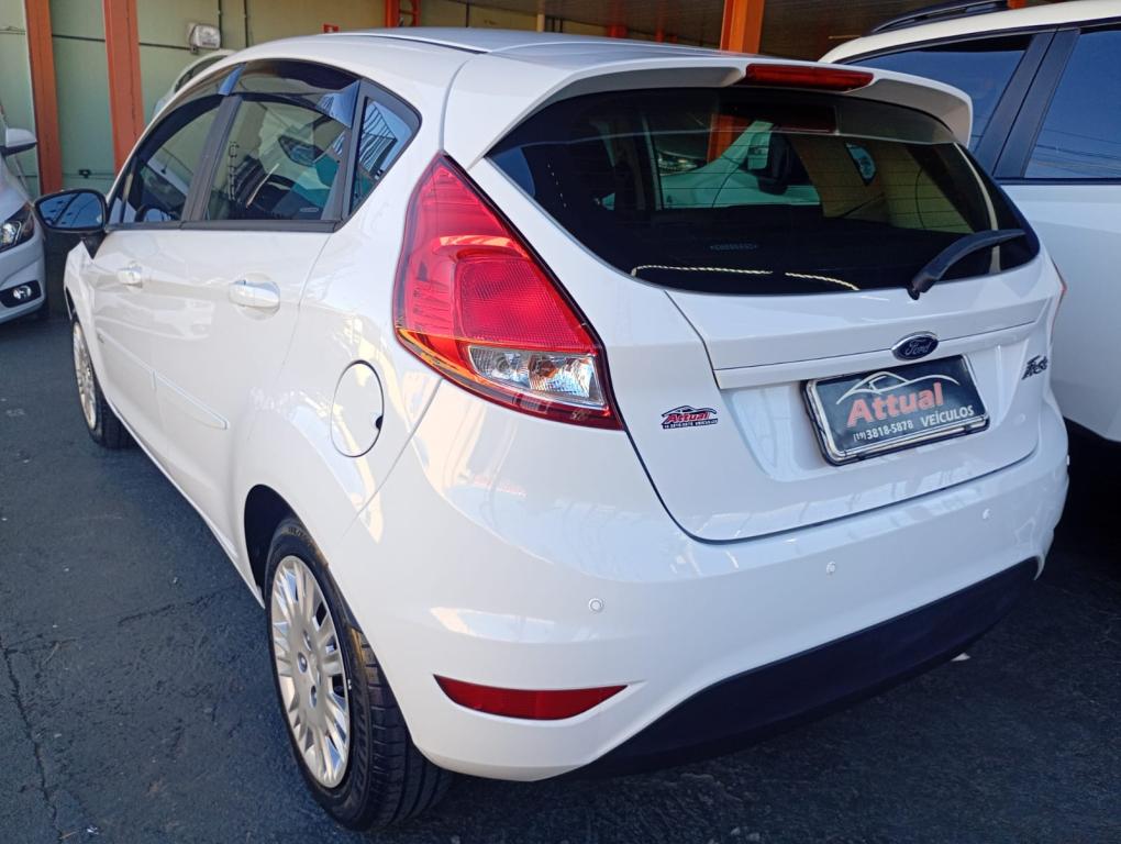 FORD Fiesta Hatch - Foto