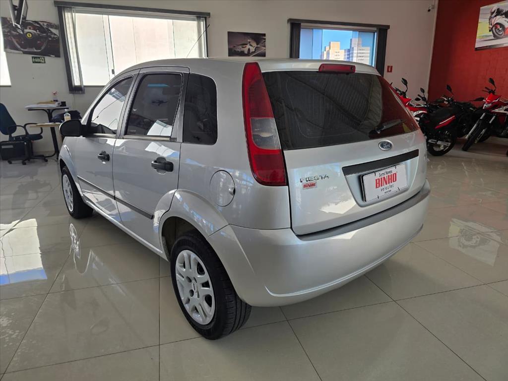 FORD Fiesta Hatch - Foto