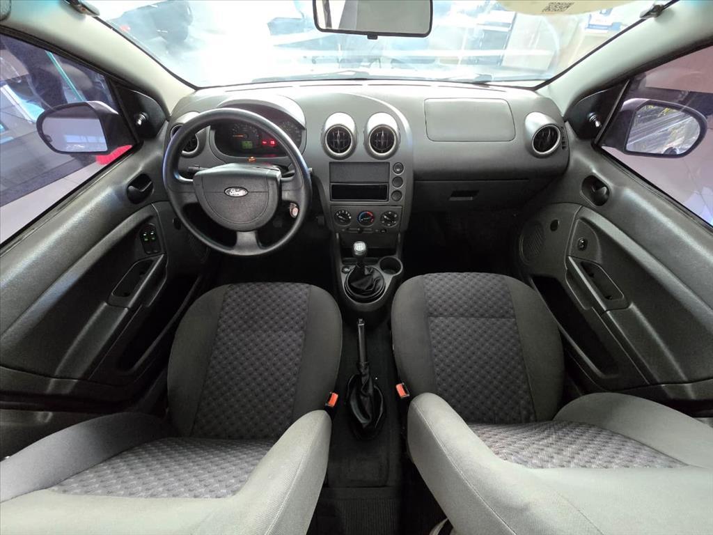 FORD Fiesta Hatch - Foto