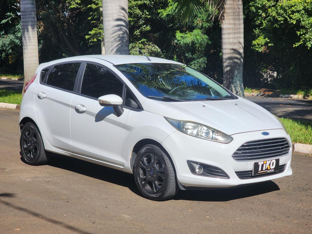 FORD Fiesta Hatch - Foto
