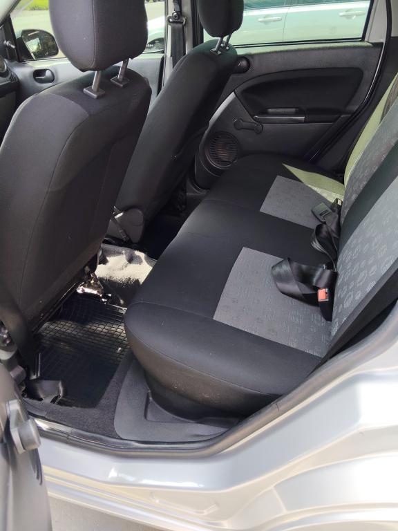 FORD Fiesta Hatch - Foto
