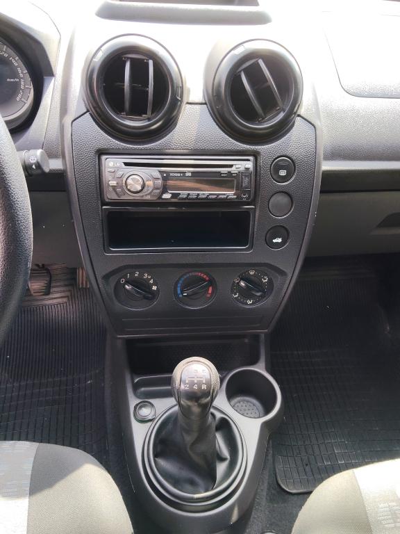 FORD Fiesta Hatch - Foto