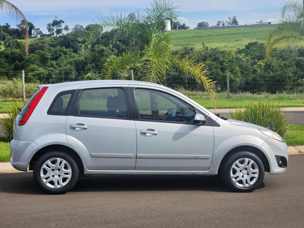 FORD Fiesta Hatch - Foto