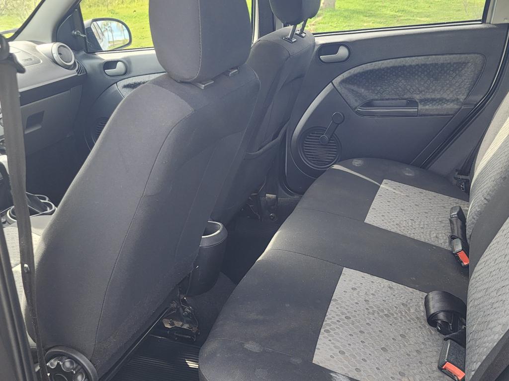 FORD Fiesta Hatch - Foto