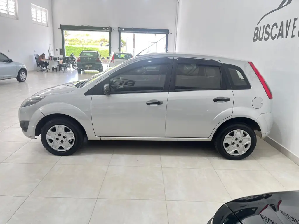 FORD Fiesta Hatch - Foto