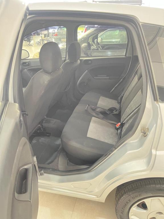 FORD Fiesta Hatch - Foto