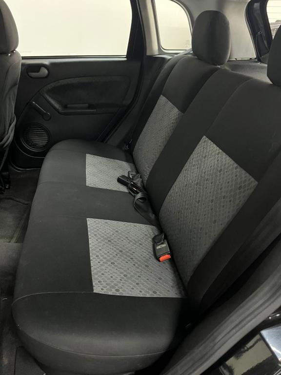 FORD Fiesta Hatch - Foto