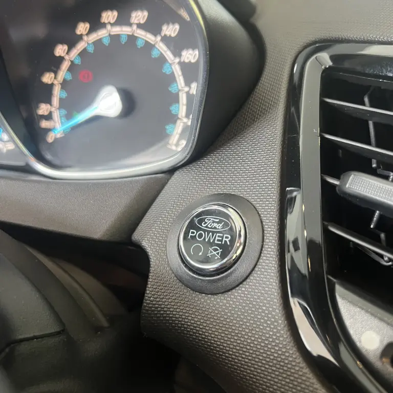 FORD Fiesta Hatch - Foto