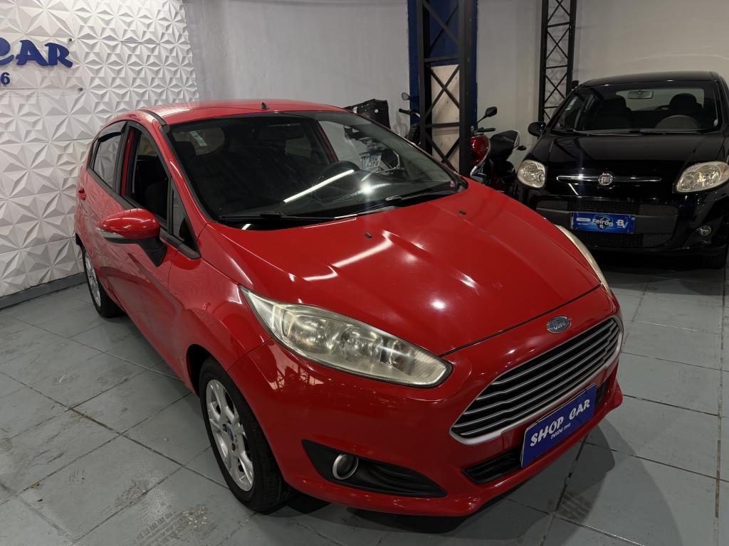 FORD Fiesta Hatch - Foto