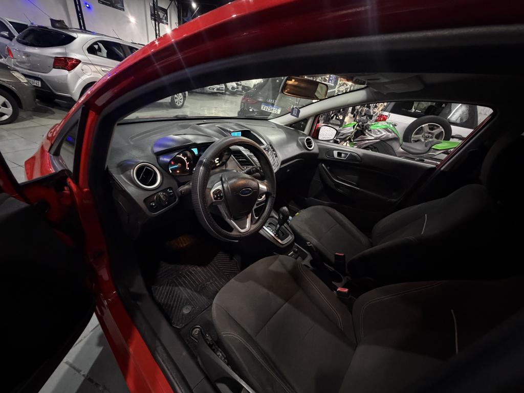 FORD Fiesta Hatch - Foto