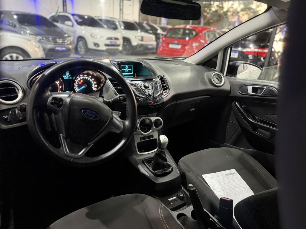 FORD Fiesta Hatch - Foto