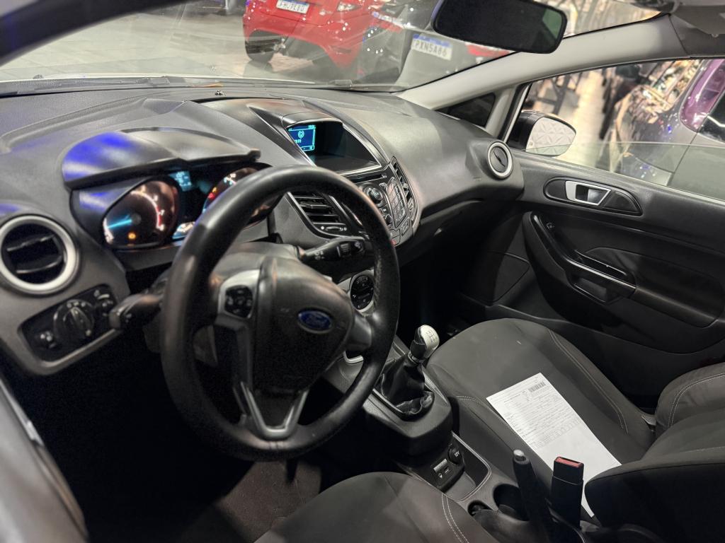 FORD Fiesta Hatch - Foto