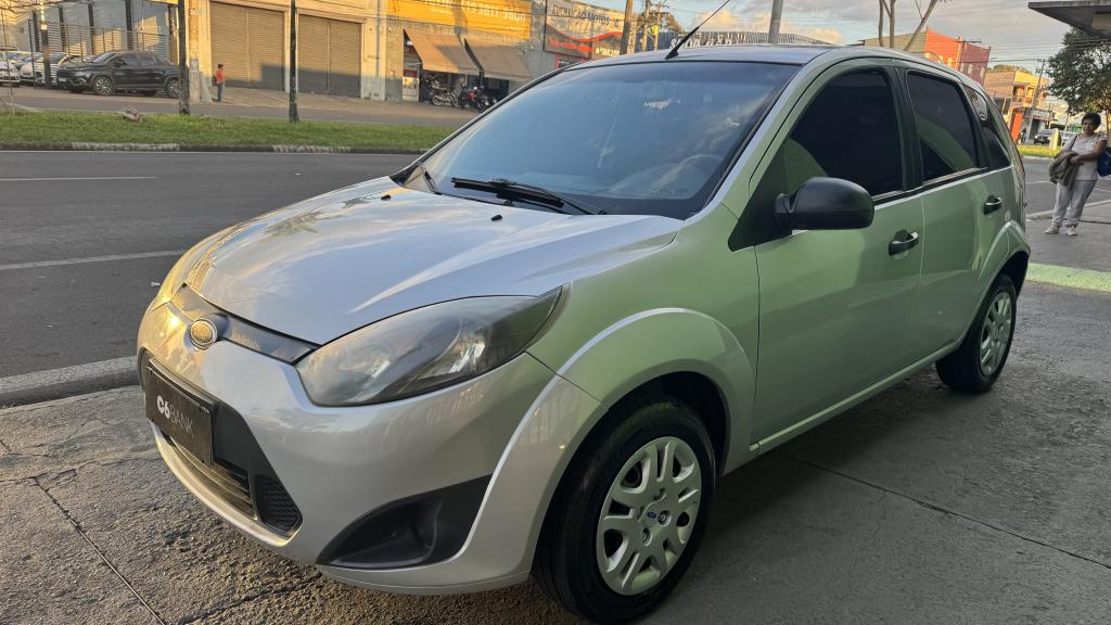 FORD Fiesta Hatch - Foto