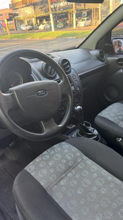 FORD Fiesta Hatch - Foto
