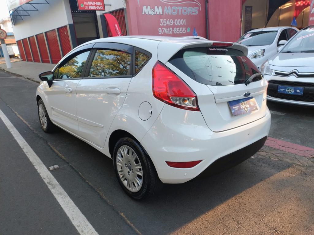 FORD Fiesta Hatch - Foto