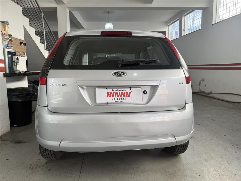 FORD Fiesta Hatch - Foto