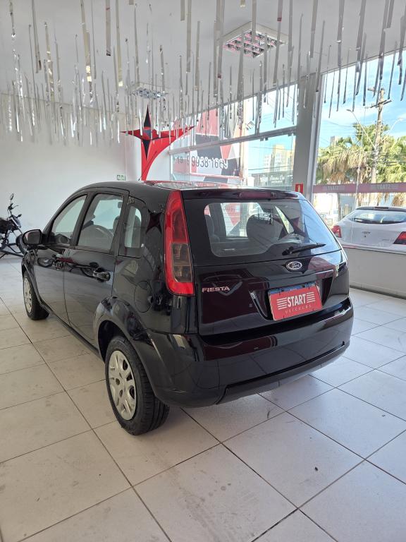 FORD Fiesta Hatch - Foto