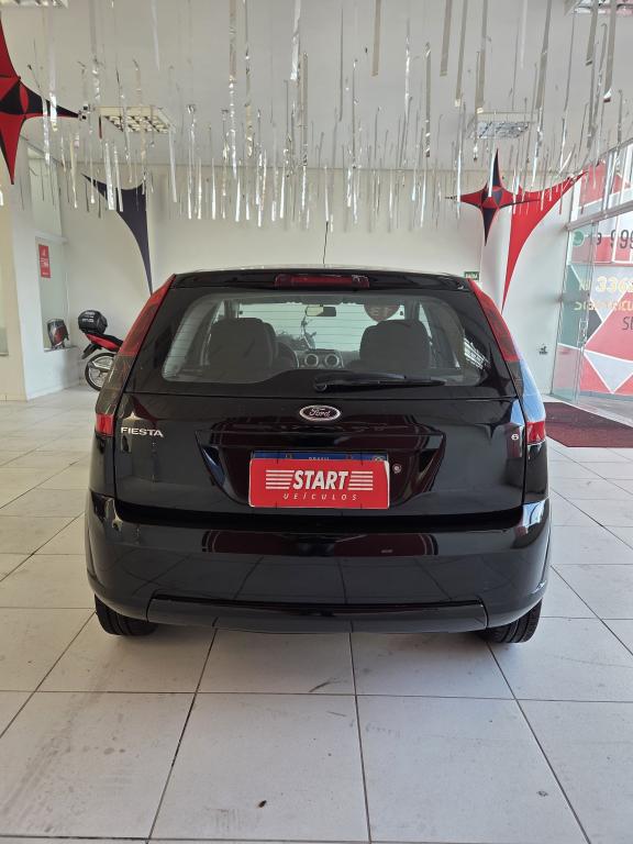 FORD Fiesta Hatch - Foto