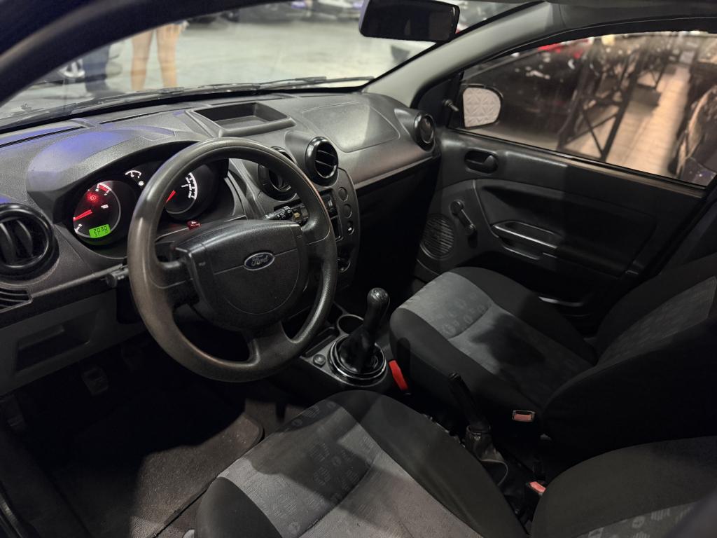 FORD Fiesta Hatch - Foto