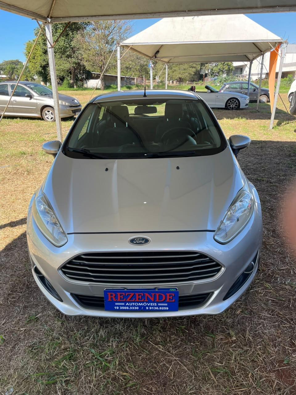FORD Fiesta Hatch - Foto