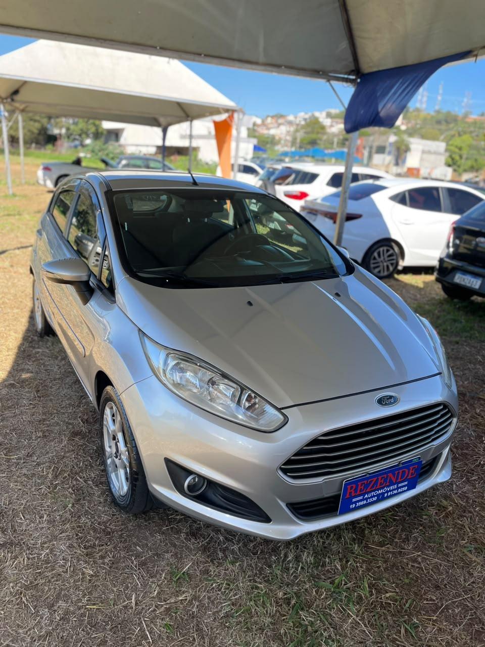 FORD Fiesta Hatch - Foto