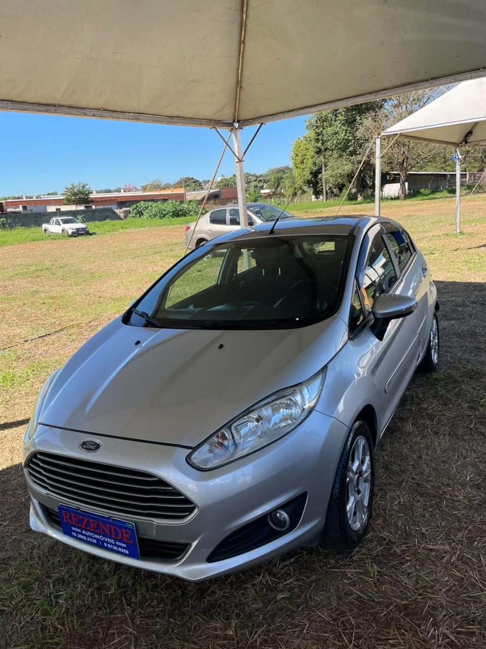 FORD Fiesta Hatch - Foto