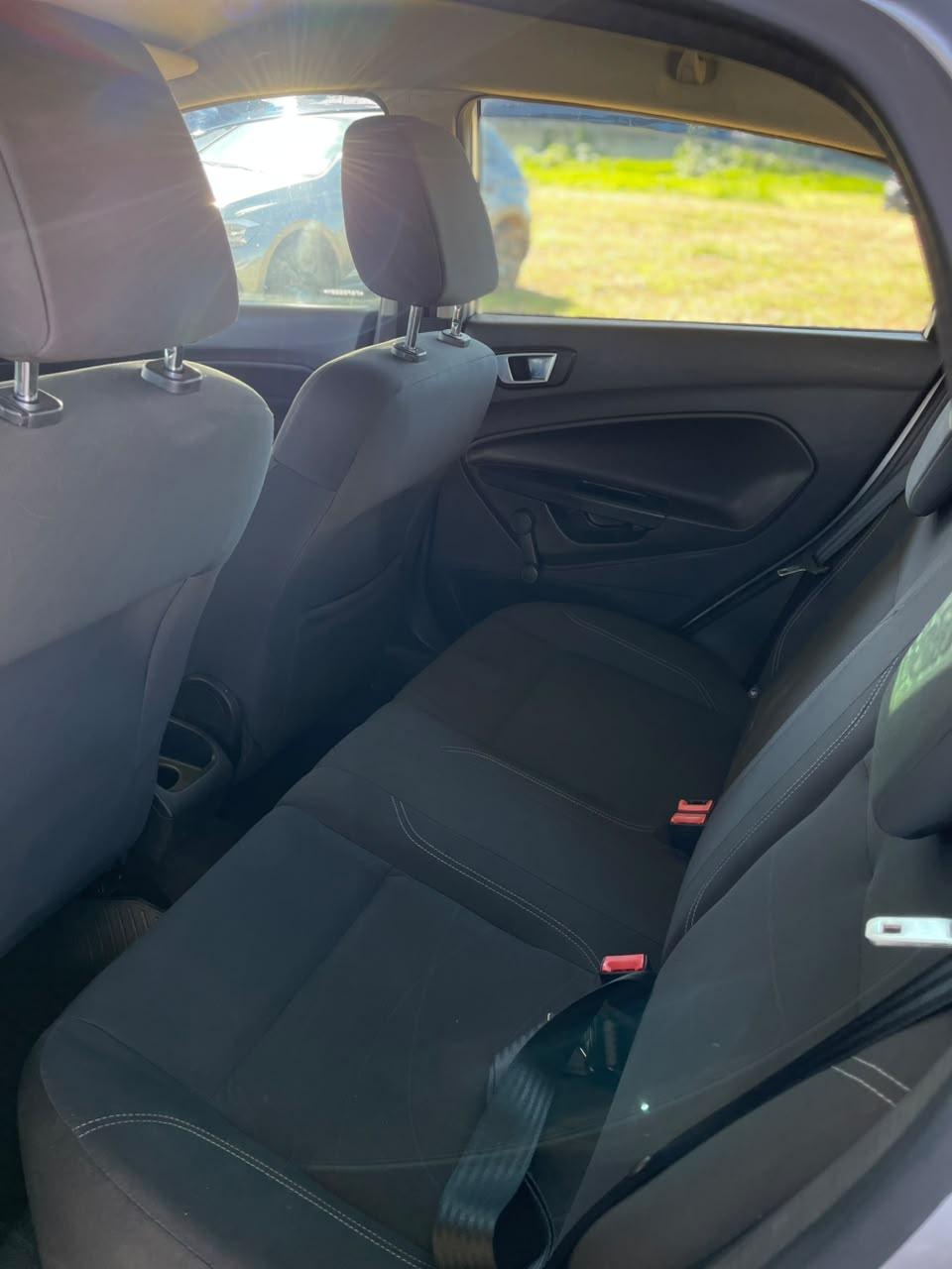 FORD Fiesta Hatch - Foto