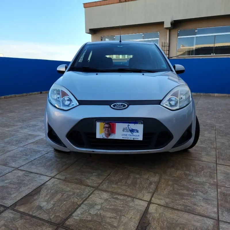 FORD Fiesta Hatch - Foto
