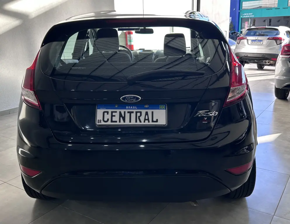 FORD Fiesta Hatch - Foto