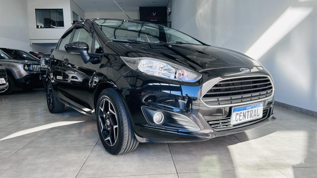 FORD Fiesta Hatch - Foto