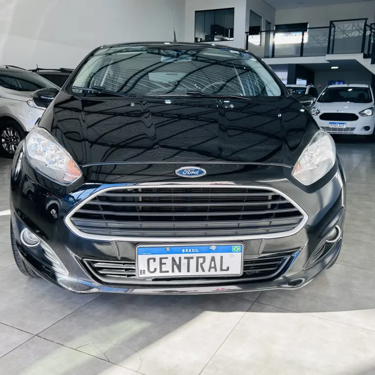 FORD Fiesta Hatch - Foto