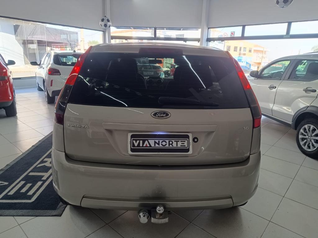 FORD Fiesta Hatch - Foto