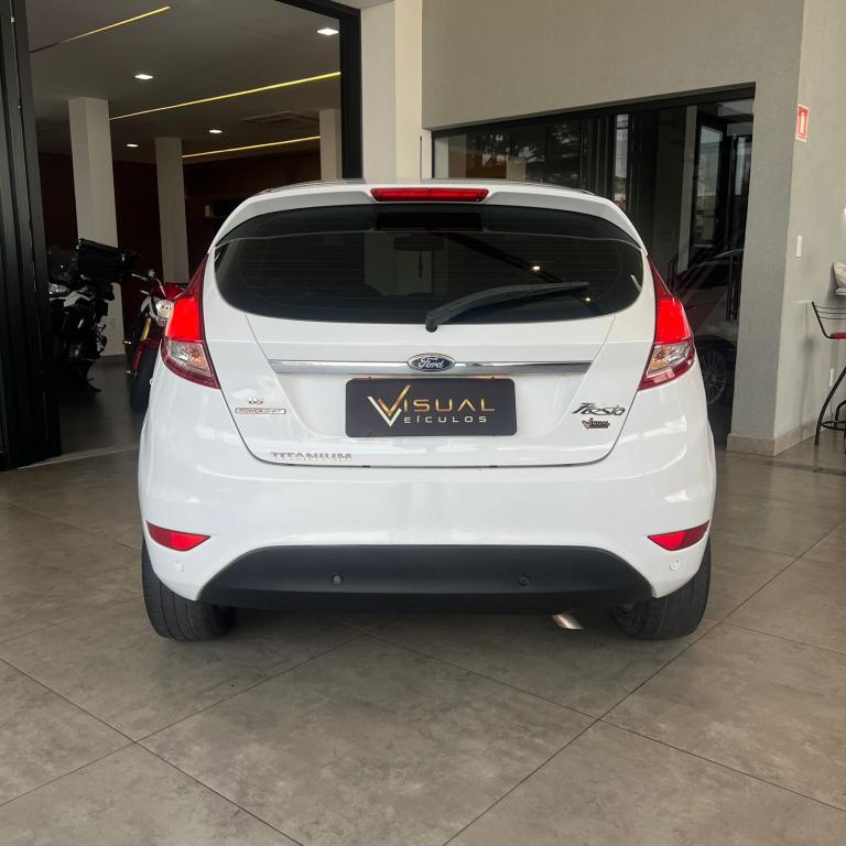 FORD Fiesta Hatch - Foto