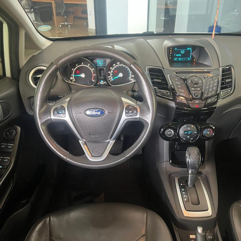 FORD Fiesta Hatch - Foto