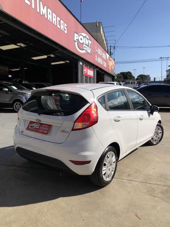 FORD Fiesta Hatch - Foto