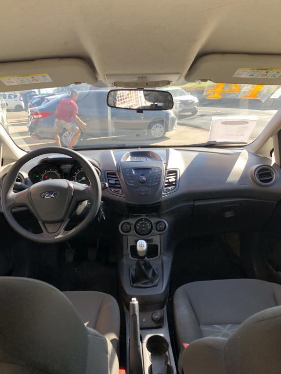 FORD Fiesta Hatch - Foto