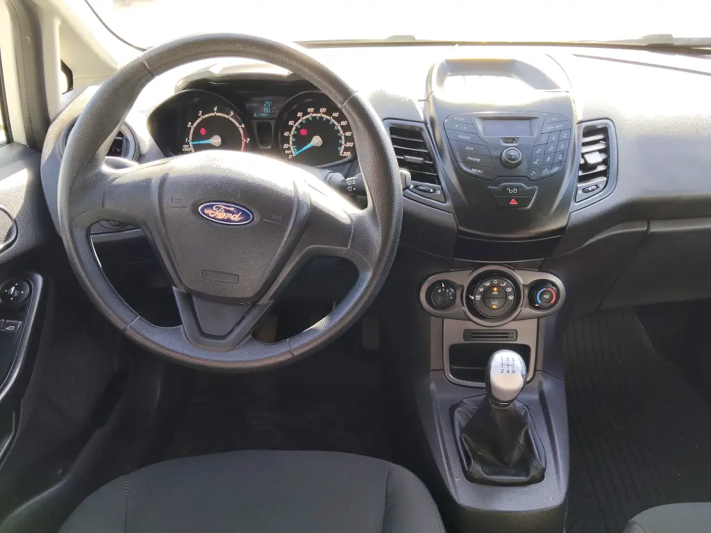 FORD Fiesta Hatch - Foto