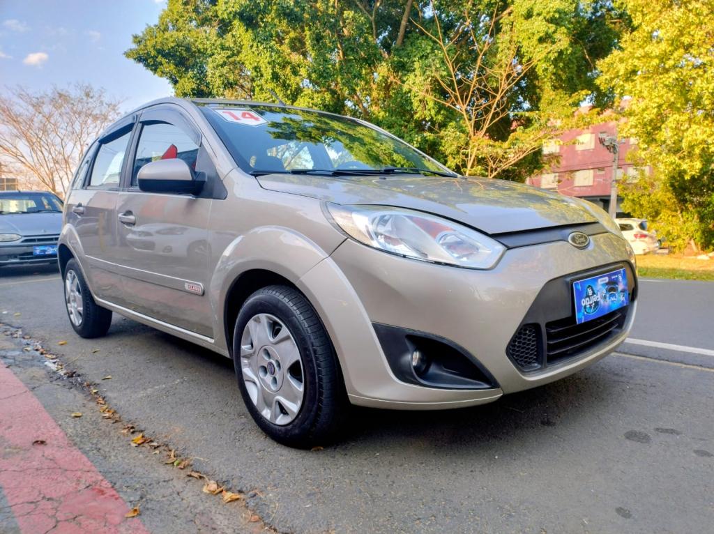 FORD Fiesta Hatch - Foto