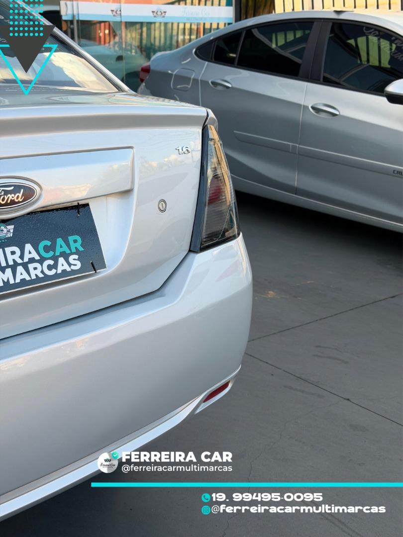 FORD Fiesta Hatch - Foto