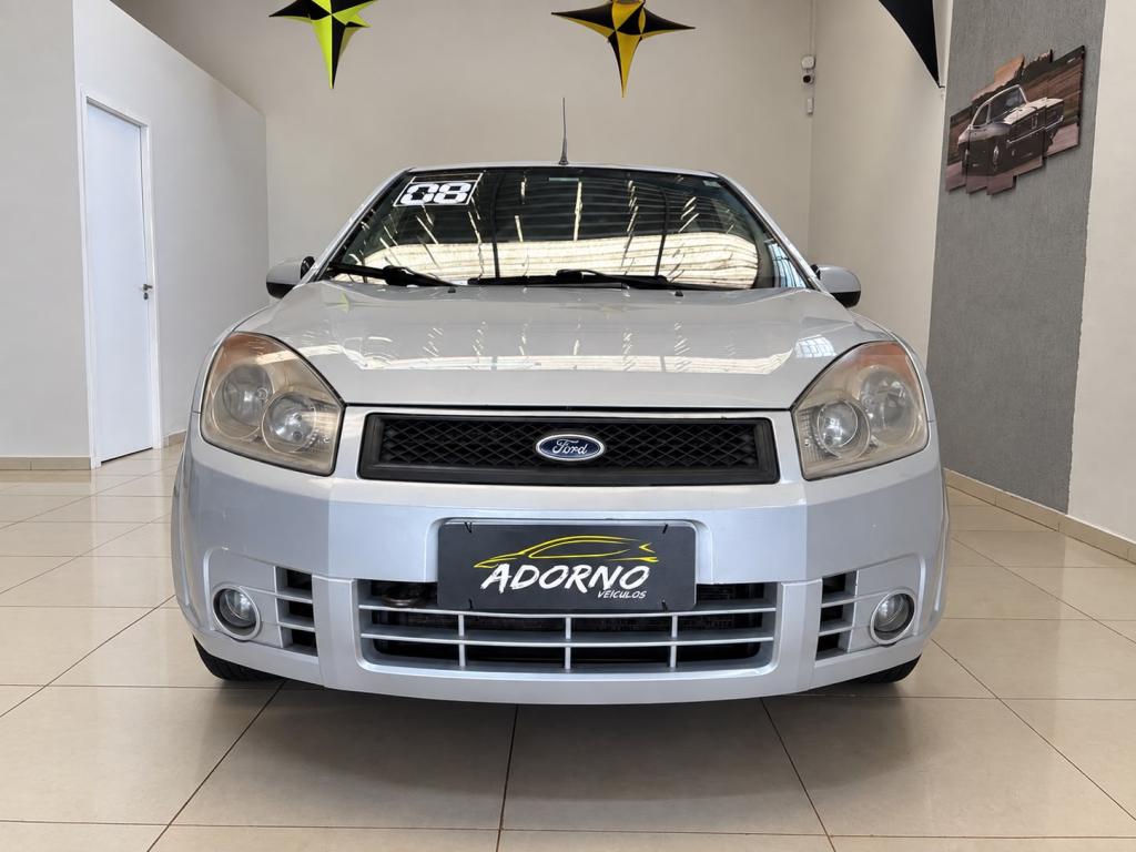 FORD Fiesta Hatch - Foto